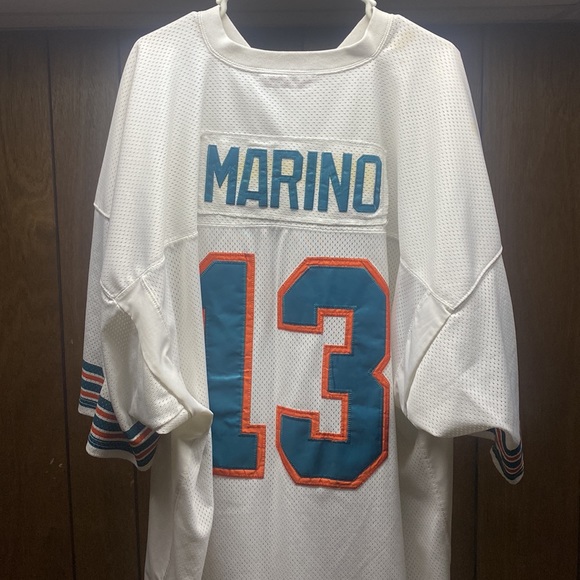 🤯 OMG! I just found this in the closet. 91’ D.M. Mitchell and Ness Throwback 🏈 - Picture 3 of 3